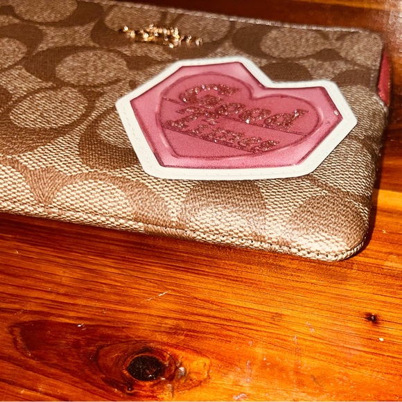 See New Listing —💌 NWT* COACH Disco Patch *Good Times* Signature Coated Canvas - Picture 8 of 11